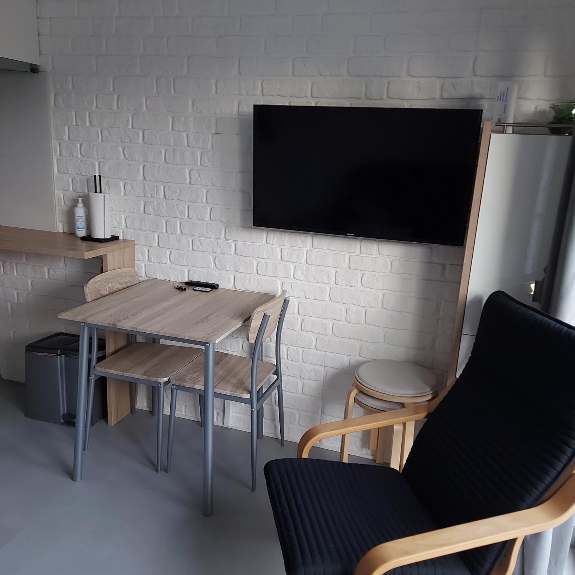 Smaal Apartment Beti Oostkamp Habitación foto